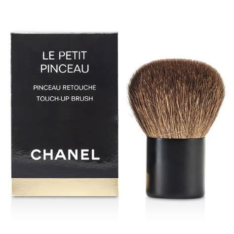 chanel le petit pinceau touch up brush|LES PINCEAUX DE CHANEL Touch.